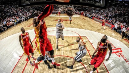 爱游戏-世界沙滩排球橙色战队对抗，浪漫海岸线的激情碰撞，沙滩排球世界冠军