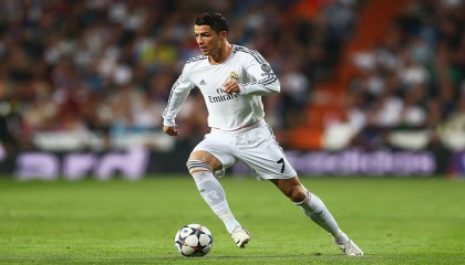 爱游戏全站-曼联宣布签约超级中场，加快“新老交替”的步伐，曼联 超级杯