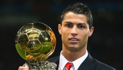 爱游戏官方主页-诞生于逆境中的冠军，背后有哪些故事？，逆境成就辉煌