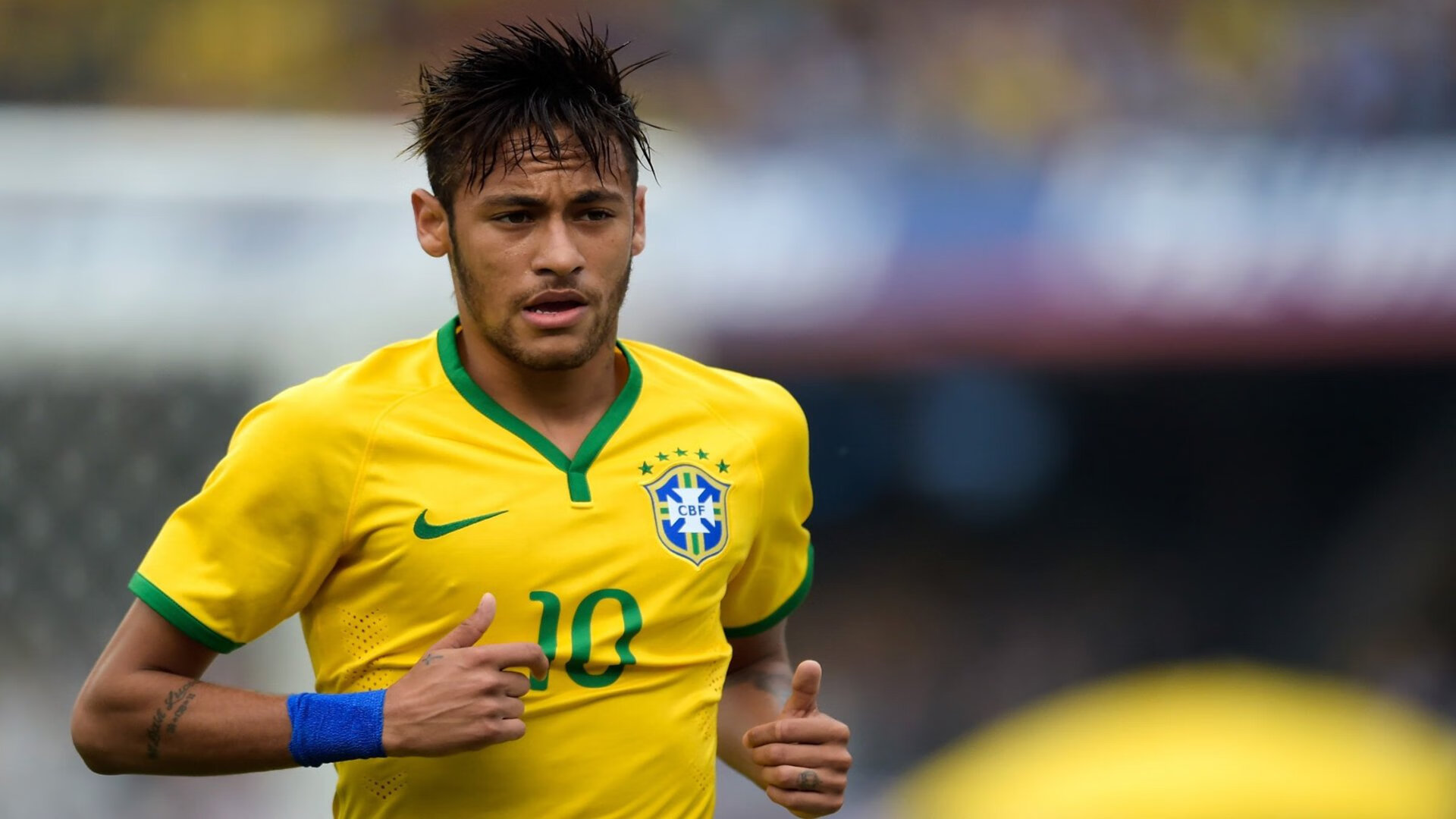 爱游戏娱乐平台-电竞直播平台多元化内容运营策略及商业变现模式探讨，电竞游戏直播发展